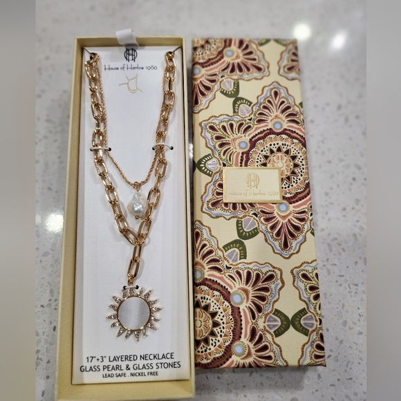 🔹️House of Harlow Gold Sunburst 17" Layered Glass Pearl + Glass Stone Necklace - Picture 2 of 6